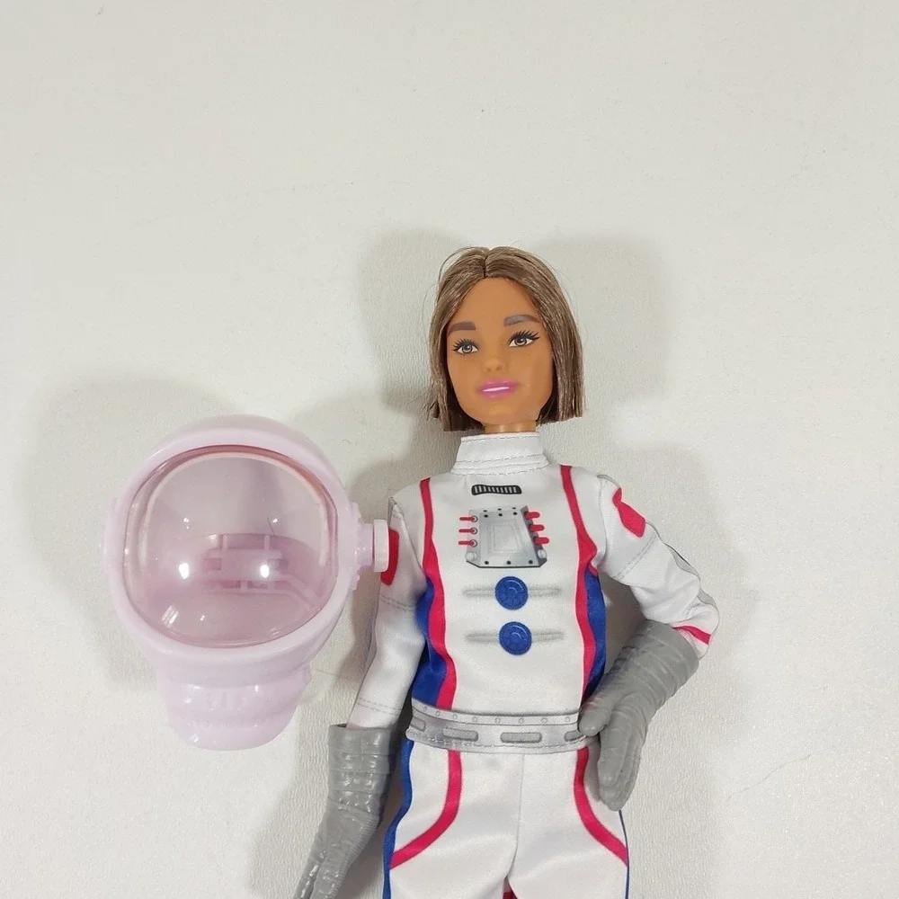 Barbie Teresa Astronaut Dressed Doll‎